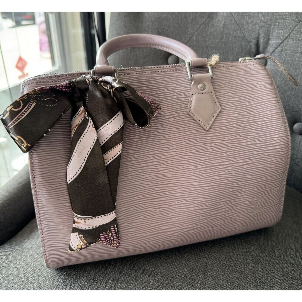 LOUIS VUITTON RARE Lilac Epi Speedy 25